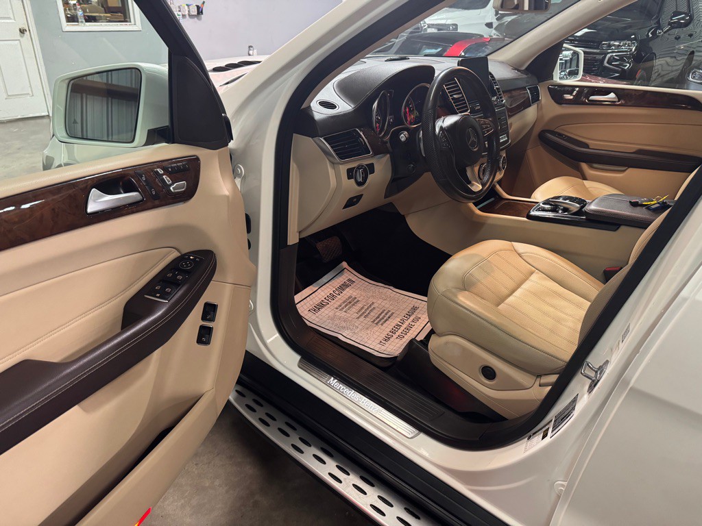 2018 Mercedes-Benz GLS-Class Image 25