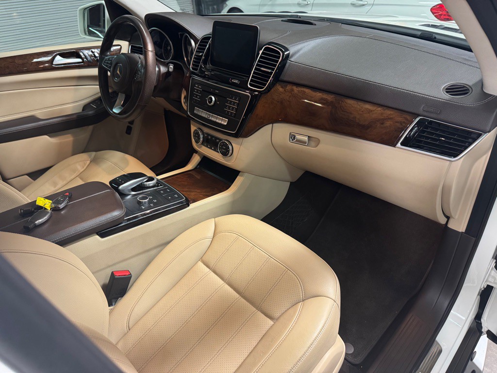 2018 Mercedes-Benz GLS-Class Image 28