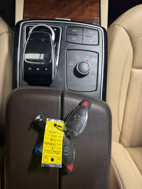 2018 Mercedes-Benz GLS-Class Image 40