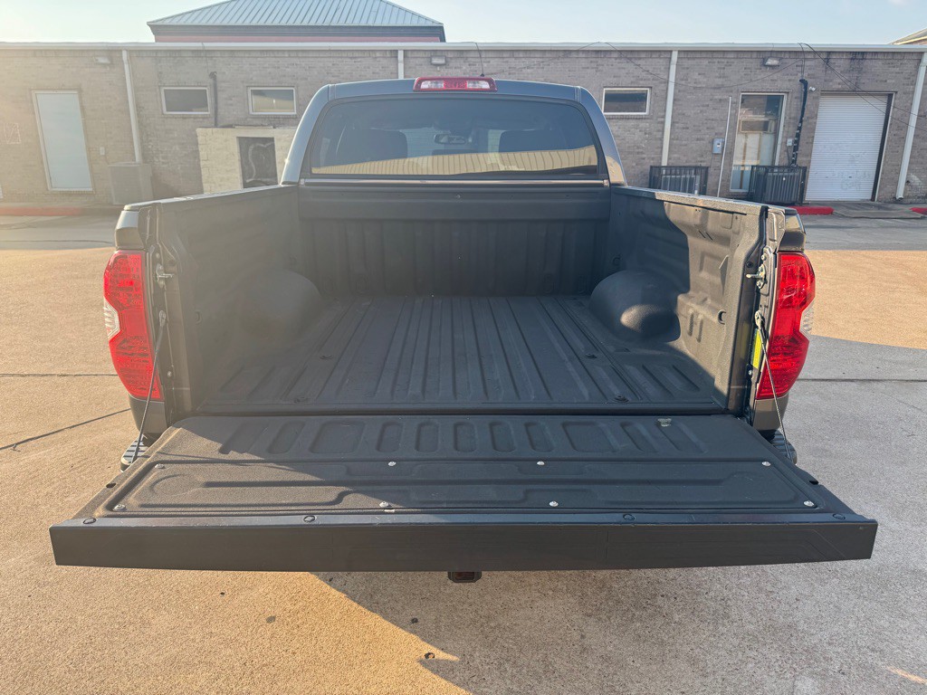 2018 Toyota Tundra Image 23