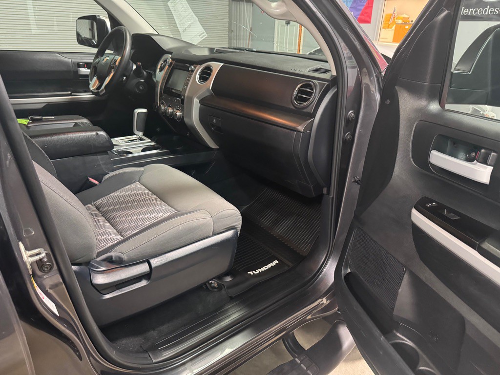 2018 Toyota Tundra Image 26