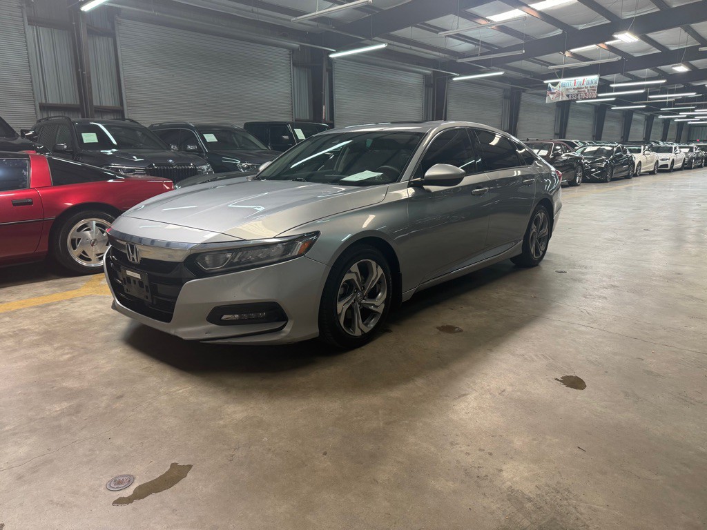 2019 Honda Accord Image 2