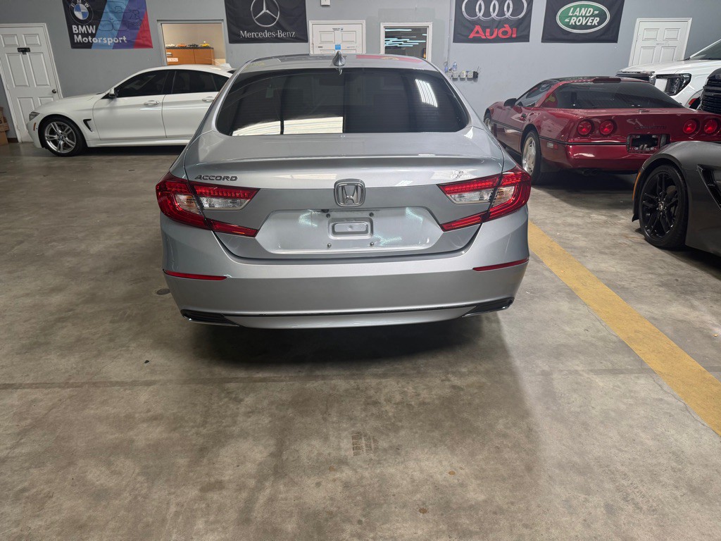 2019 Honda Accord Image 10