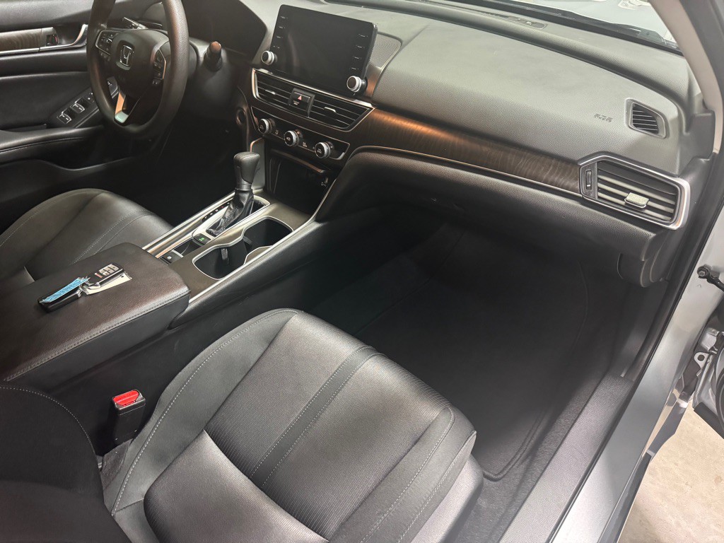 2019 Honda Accord Image 27