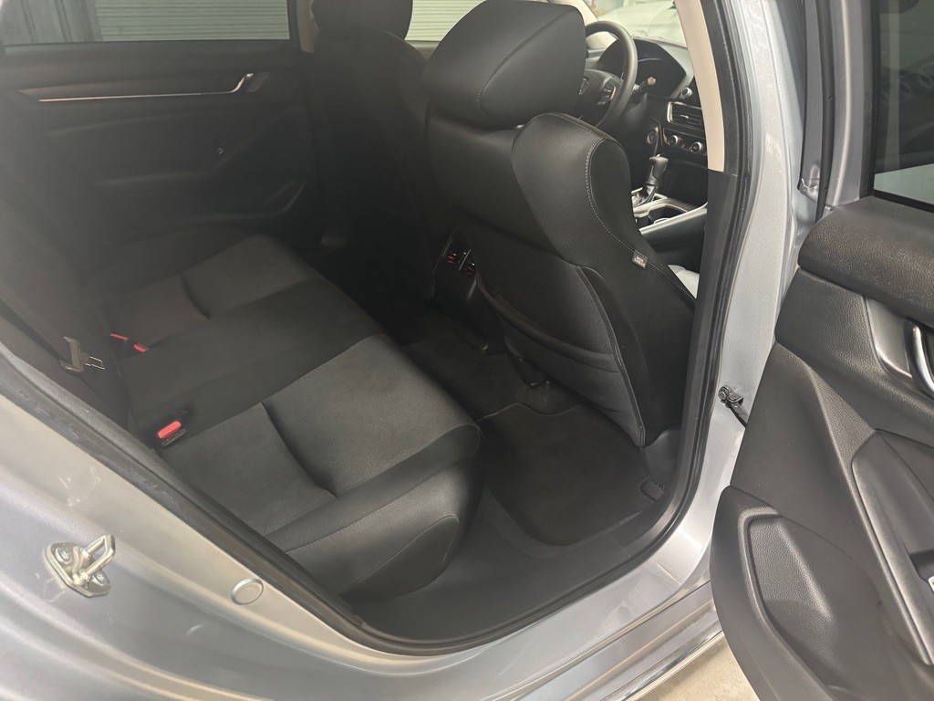 2019 Honda Accord Image 29