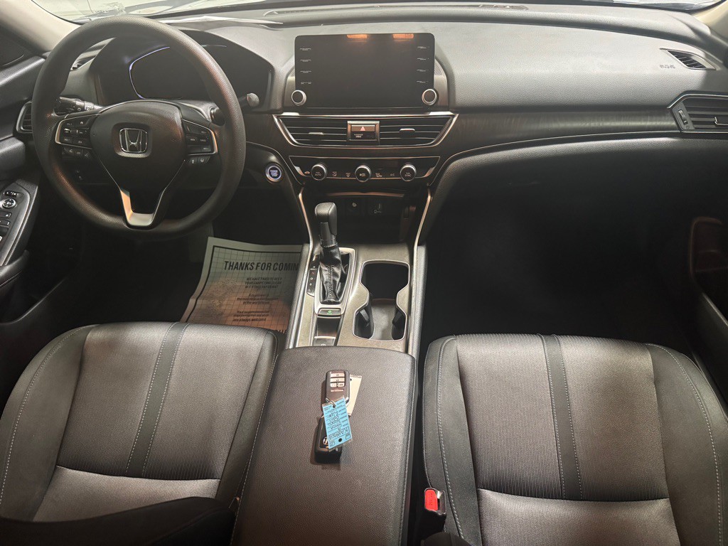 2019 Honda Accord Image 30
