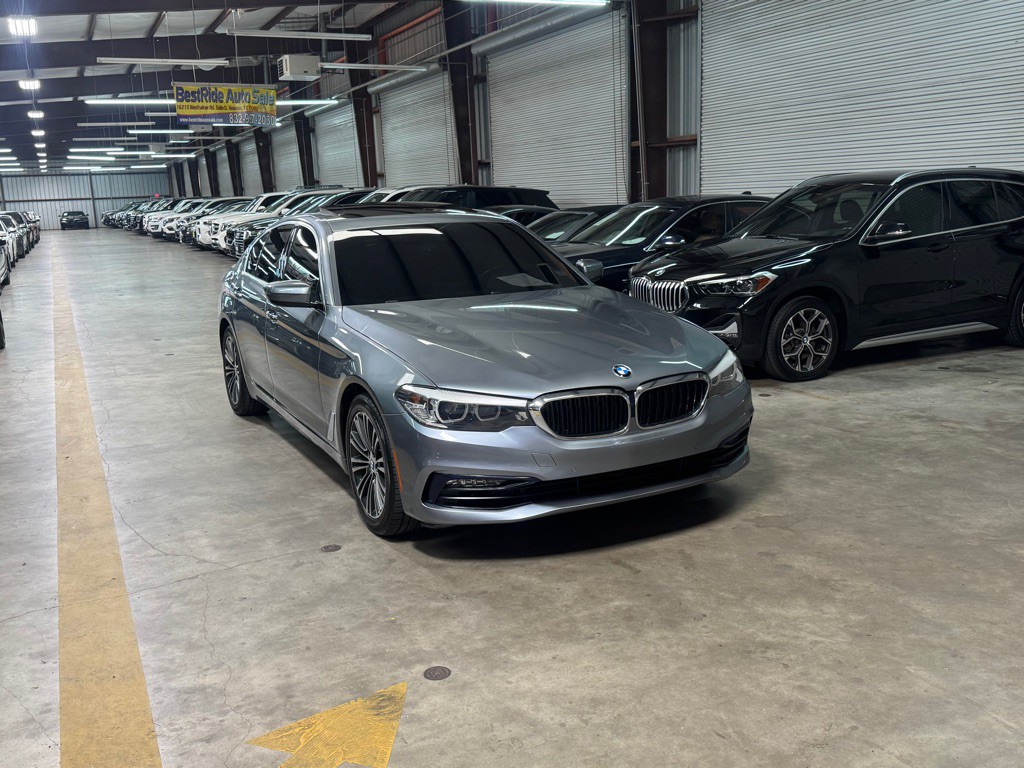 2018 BMW 5 Series Image 3