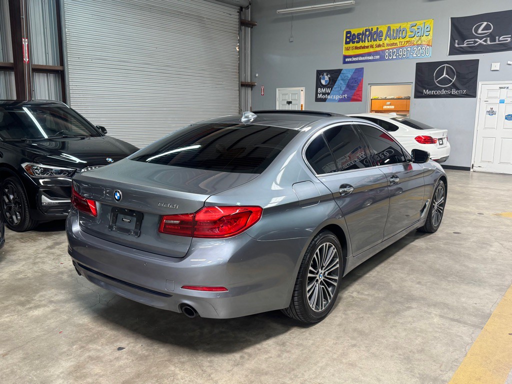 2018 BMW 5 Series Image 4