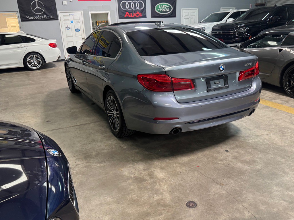 2018 BMW 5 Series Image 6