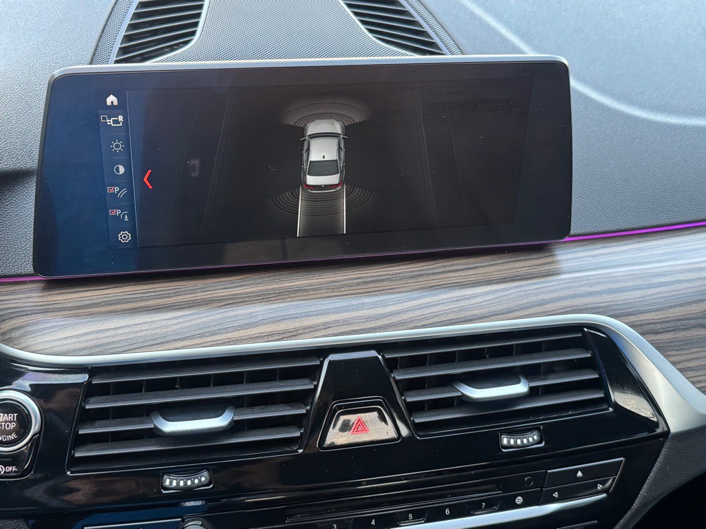 2018 BMW 5 Series Image 30