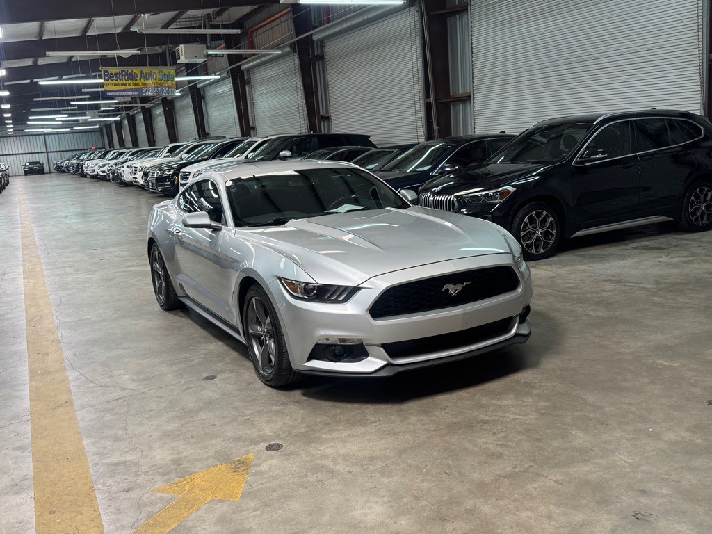 2016 Ford Mustang Image 3