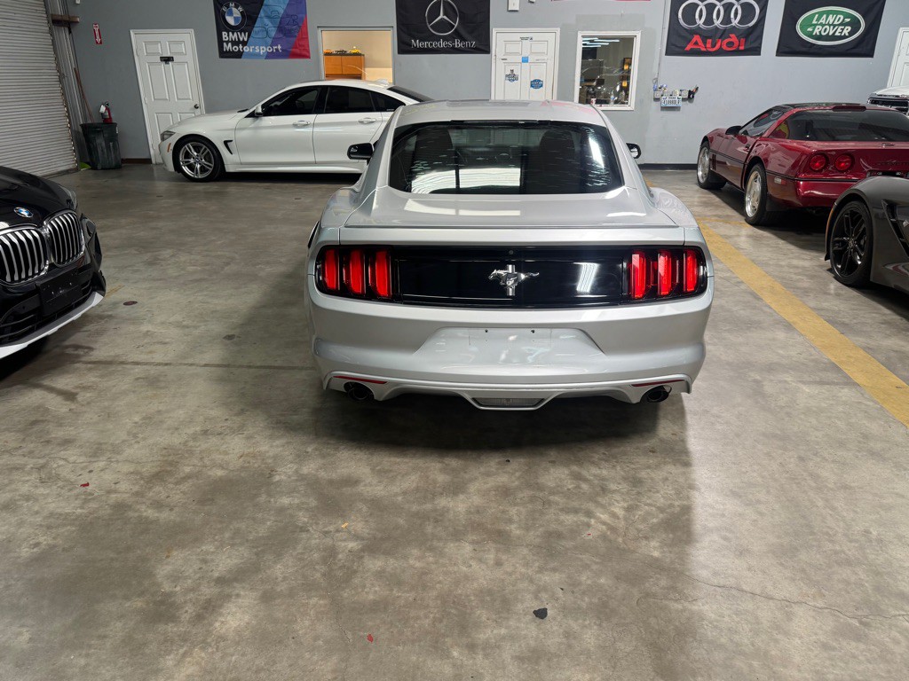 2016 Ford Mustang Image 5