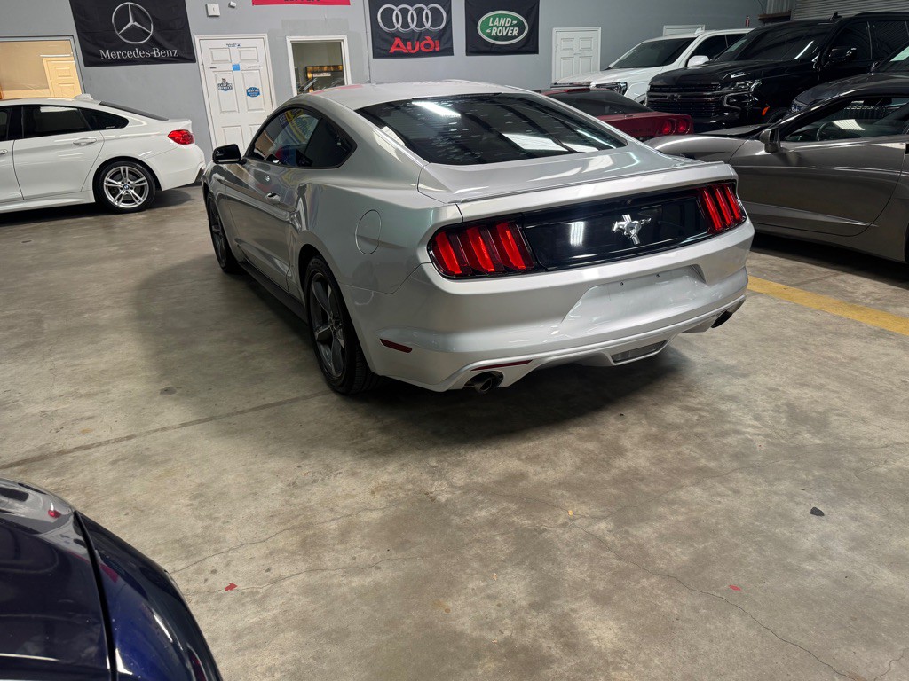 2016 Ford Mustang Image 6