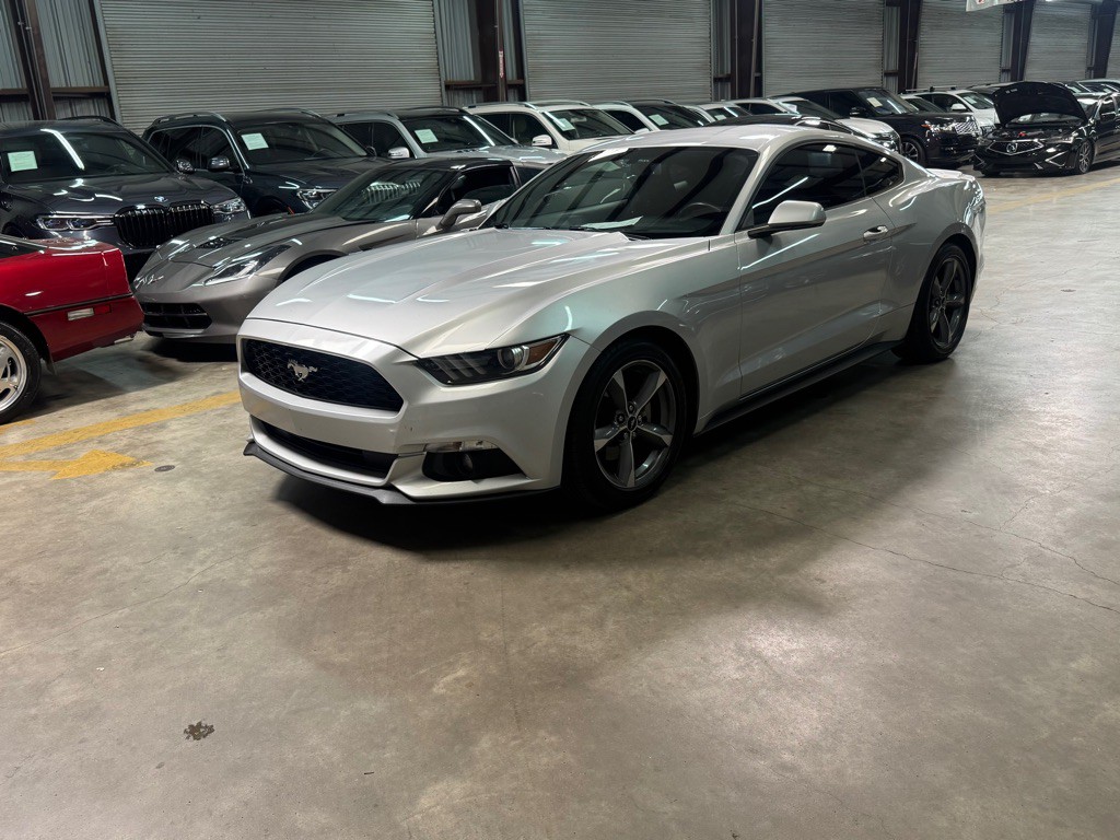 2016 Ford Mustang Image 8