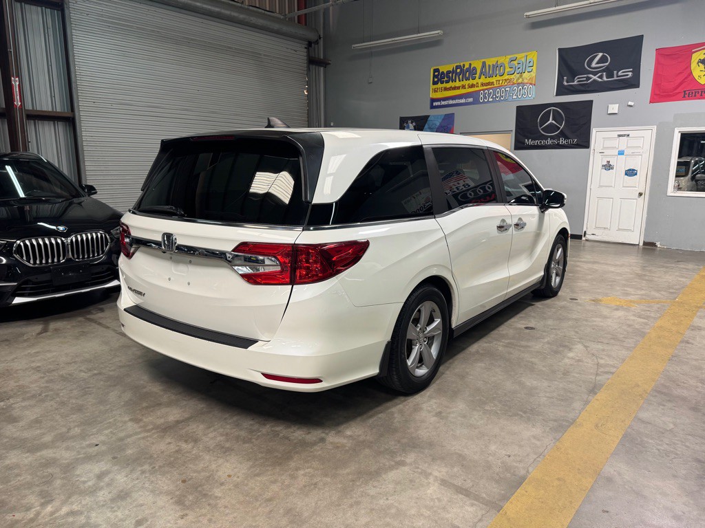 2018 Honda Odyssey Image 8