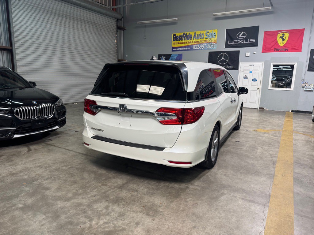 2018 Honda Odyssey Image 9