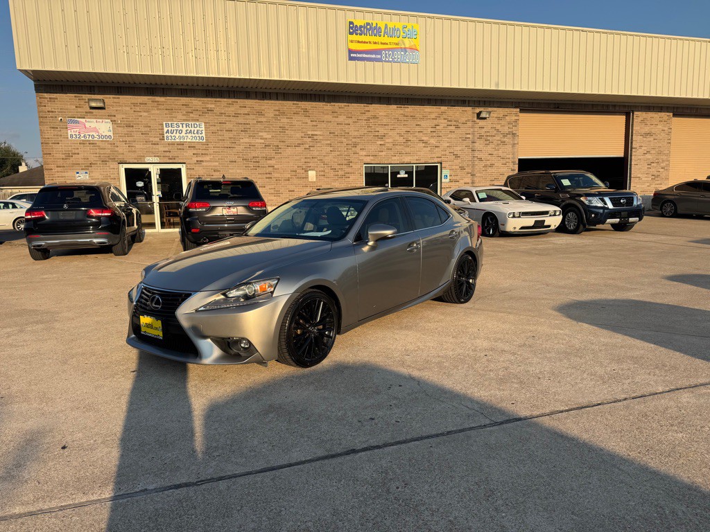 2015 Lexus IS Image 13