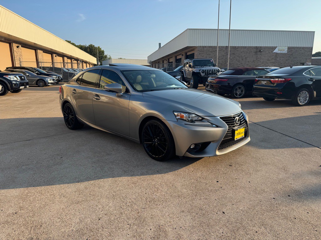 2015 Lexus IS Image 19