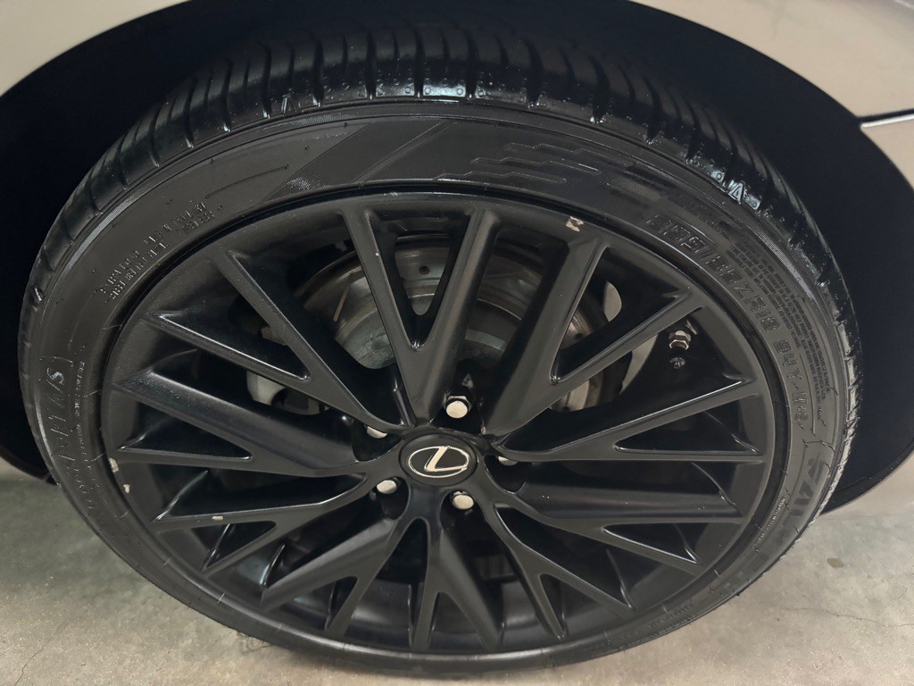 2015 Lexus IS Image 35