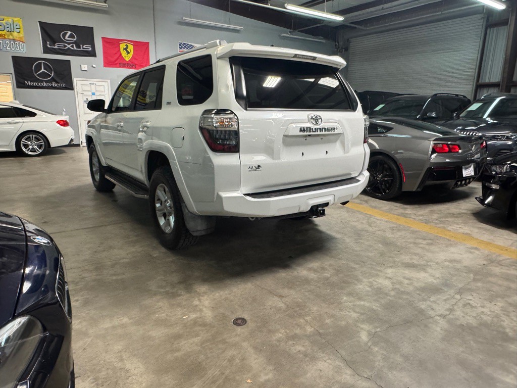 2018 Toyota 4Runner Image 8