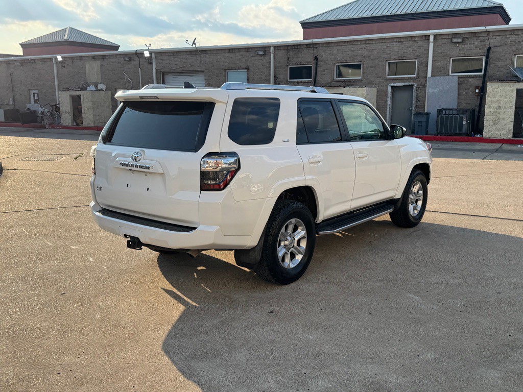 2018 Toyota 4Runner Image 16