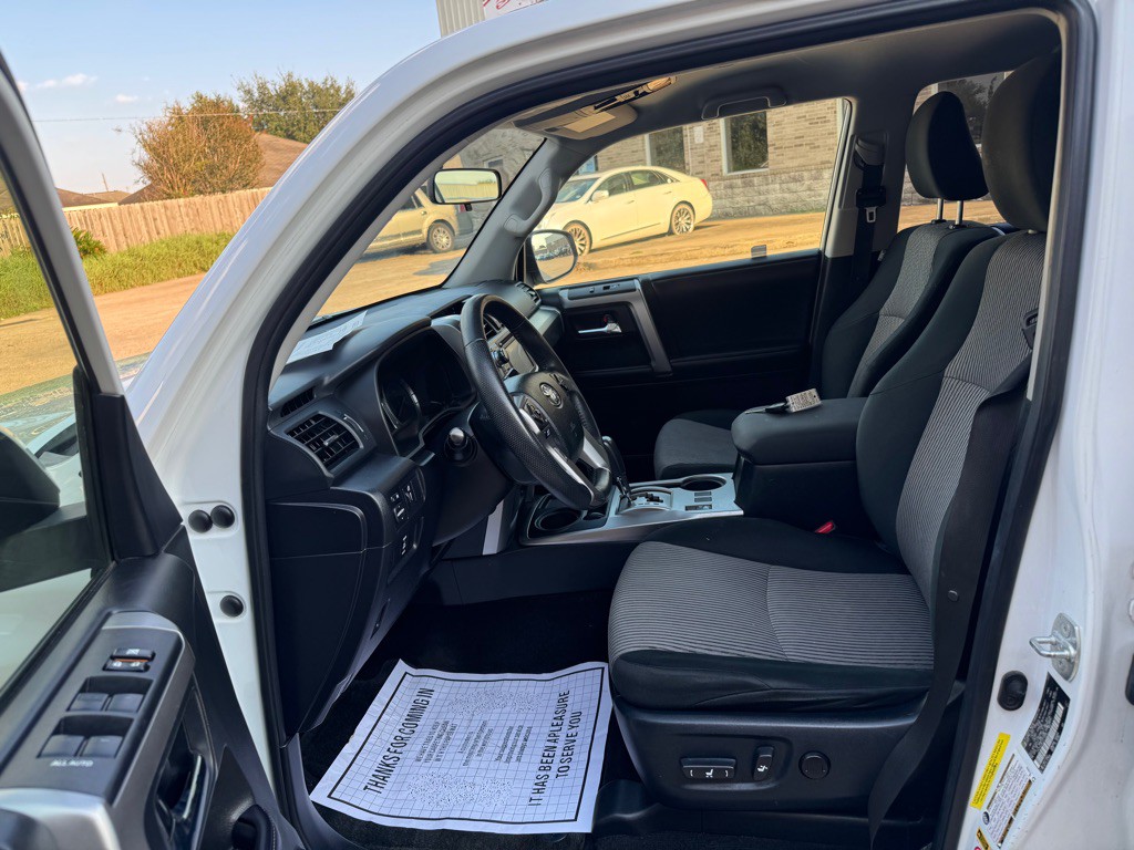 2018 Toyota 4Runner Image 20