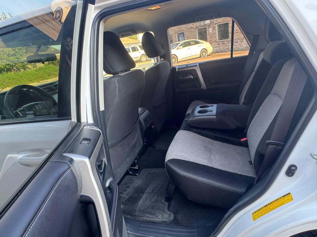 2018 Toyota 4Runner Image 24