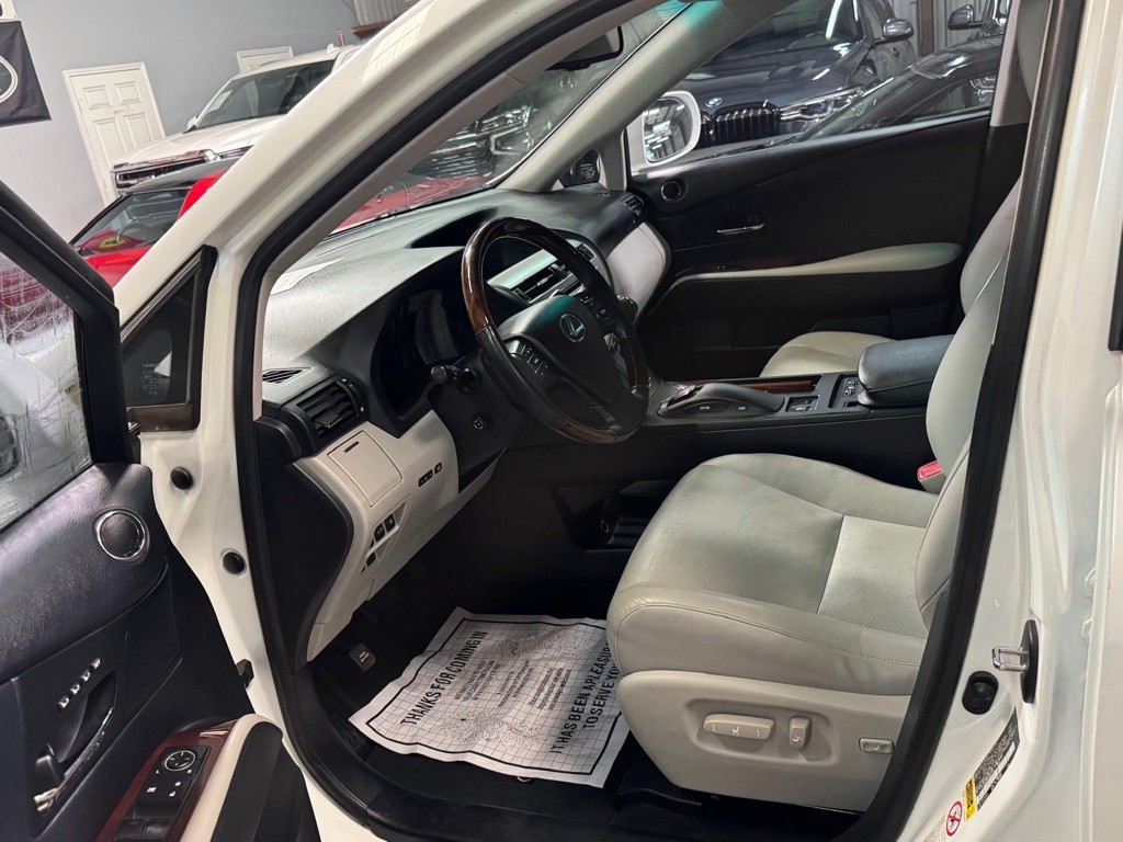2012 Lexus RX Image 21
