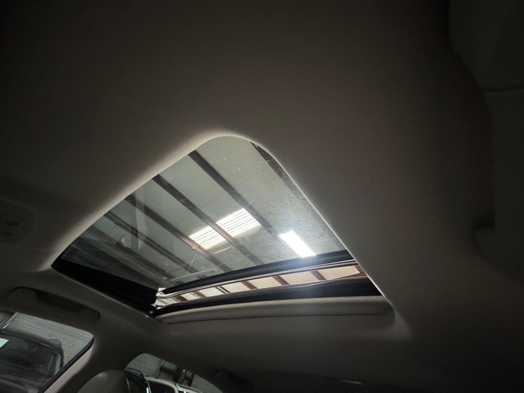 2012 Lexus RX Image 28