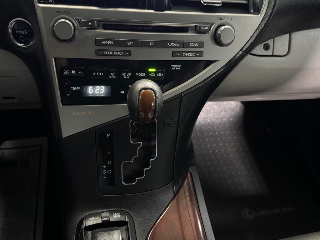 2012 Lexus RX Image 31