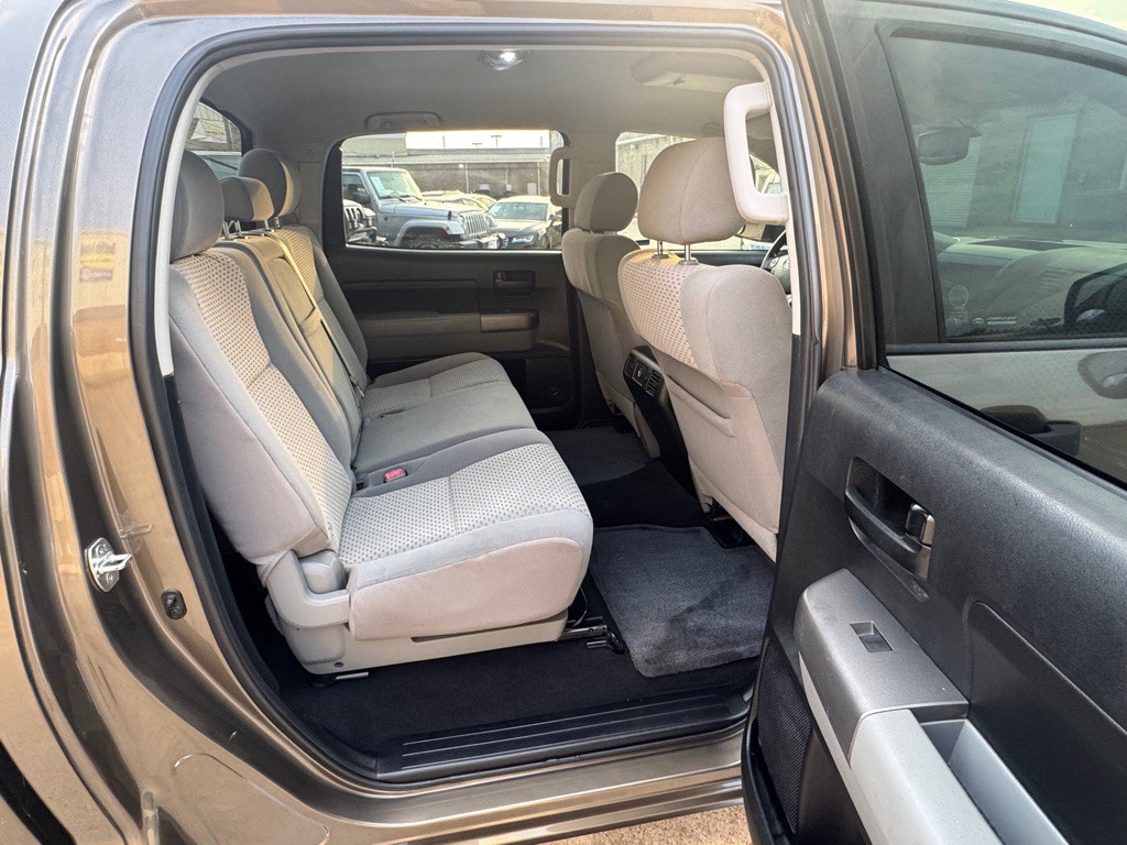 2013 Toyota Tundra Image 24