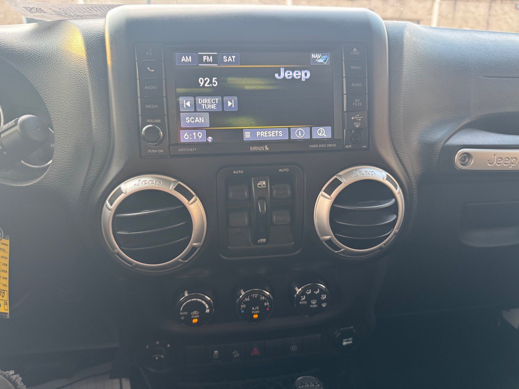 2015 Jeep Wrangler Unlimited Image 34