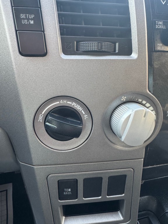 2012 Toyota Tundra Image 35
