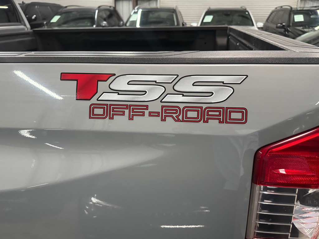 2021 Toyota Tundra Image 10