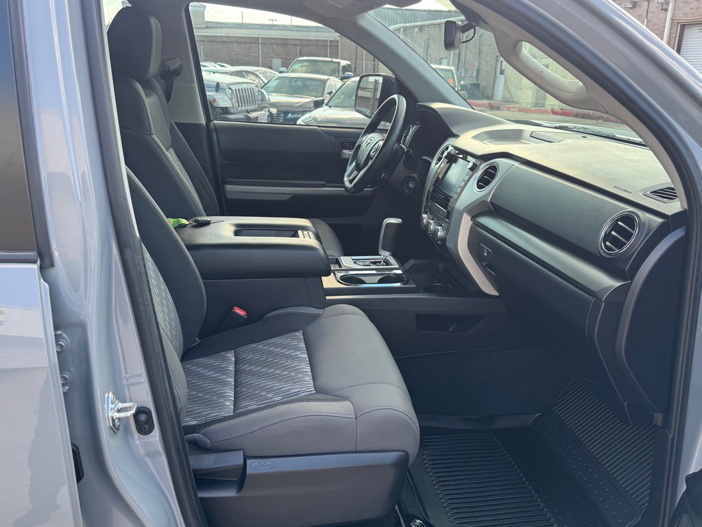 2021 Toyota Tundra Image 25