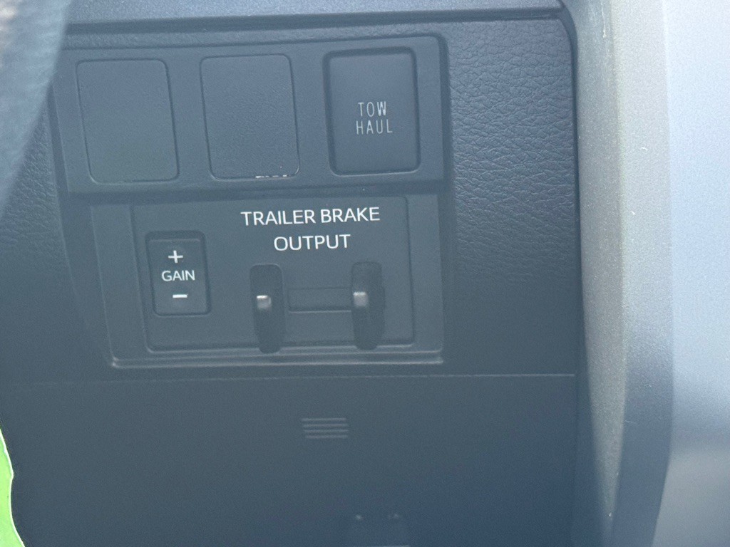 2021 Toyota Tundra Image 36