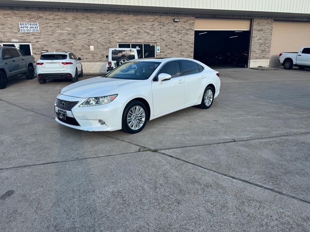 2013 Lexus ES Image 12