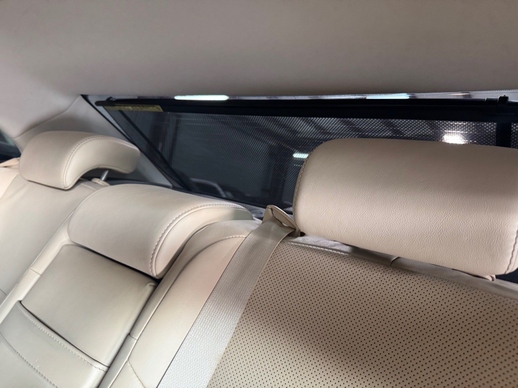 2013 Lexus ES Image 35