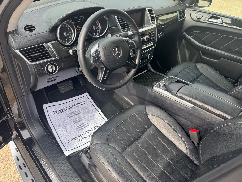 2016 Mercedes-Benz GL-Class Image 26