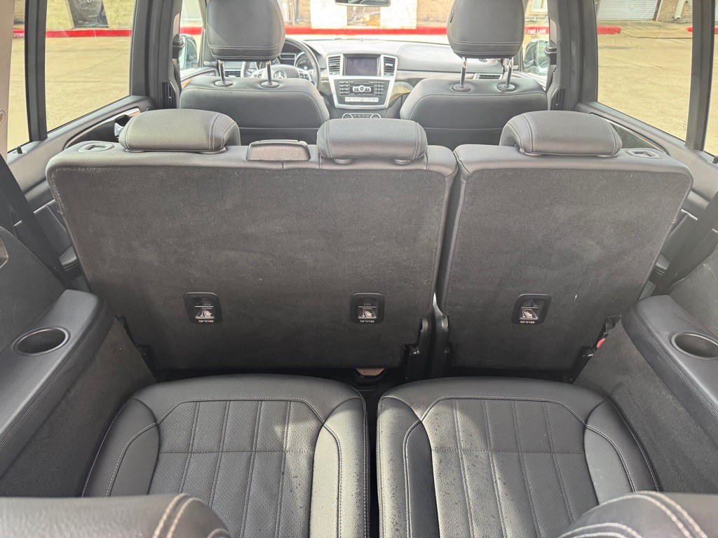 2016 Mercedes-Benz GL-Class Image 34
