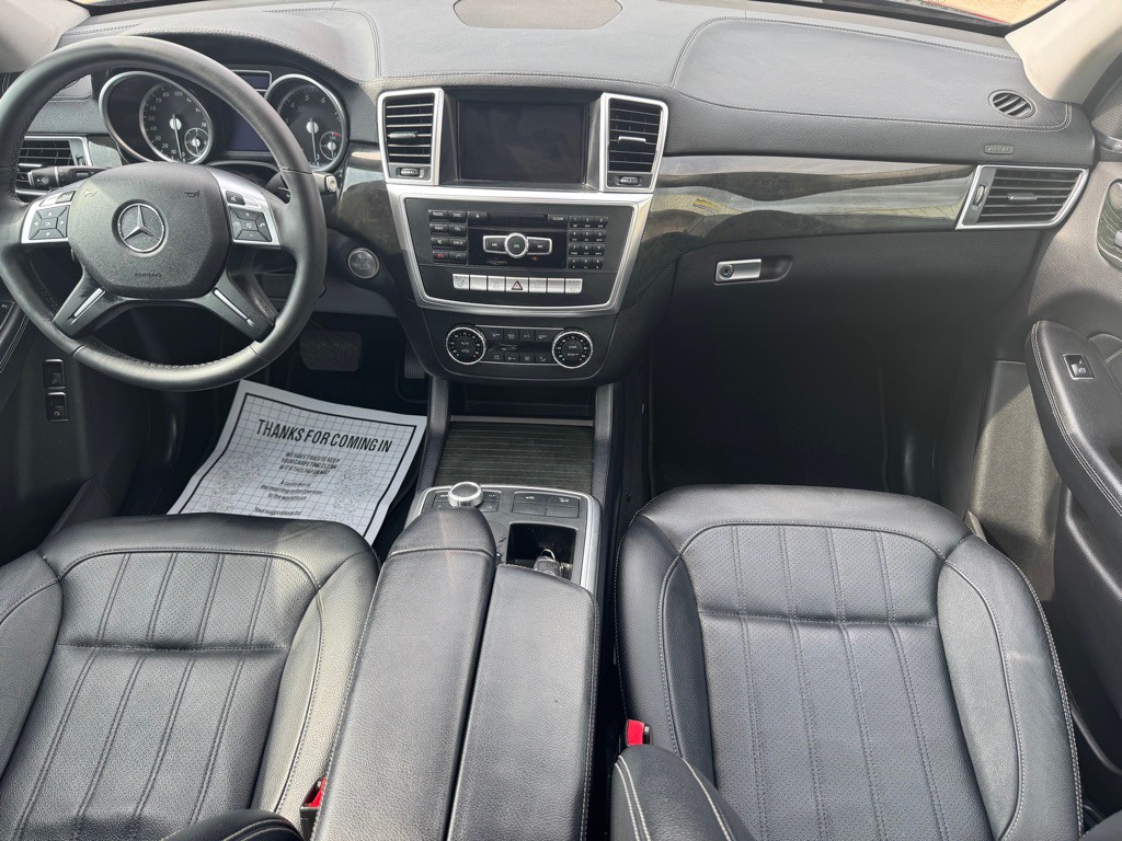 2016 Mercedes-Benz GL-Class Image 35