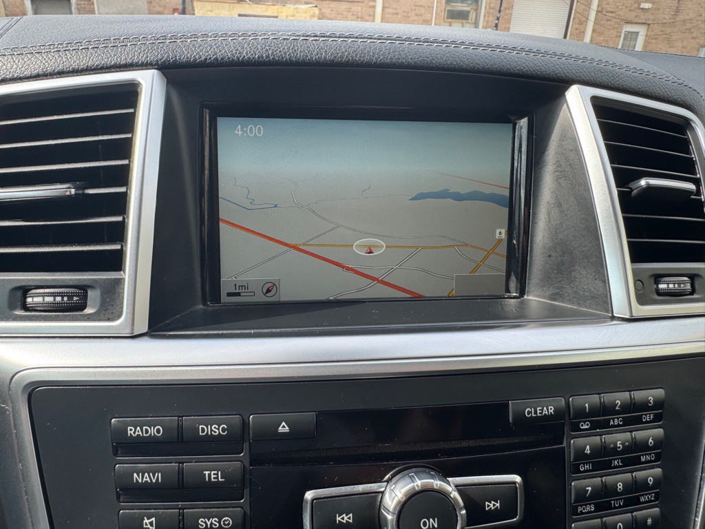 2016 Mercedes-Benz GL-Class Image 36