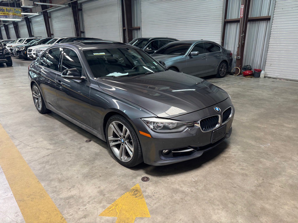 2014 BMW 3 Series Image 8