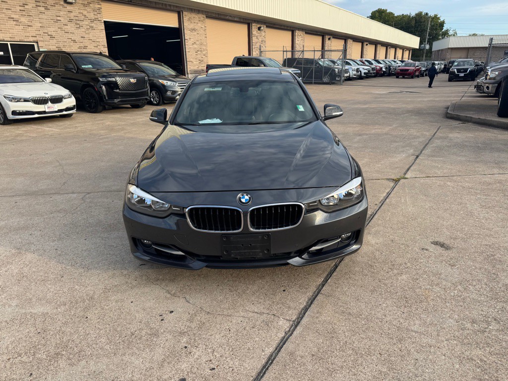 2014 BMW 3 Series Image 18