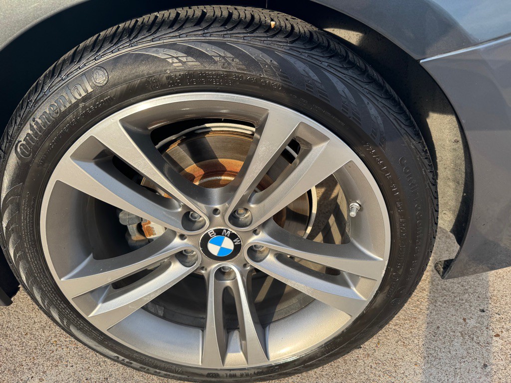 2014 BMW 3 Series Image 35