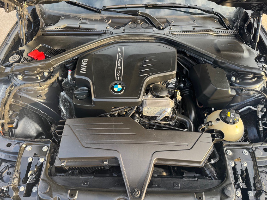 2014 BMW 3 Series Image 36