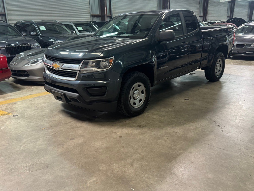 2017 Chevrolet Colorado Image 2