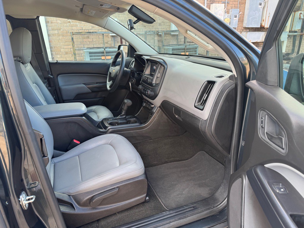 2017 Chevrolet Colorado Image 25