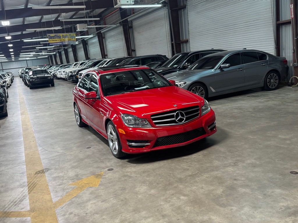 2014 Mercedes-Benz C-Class Image 3