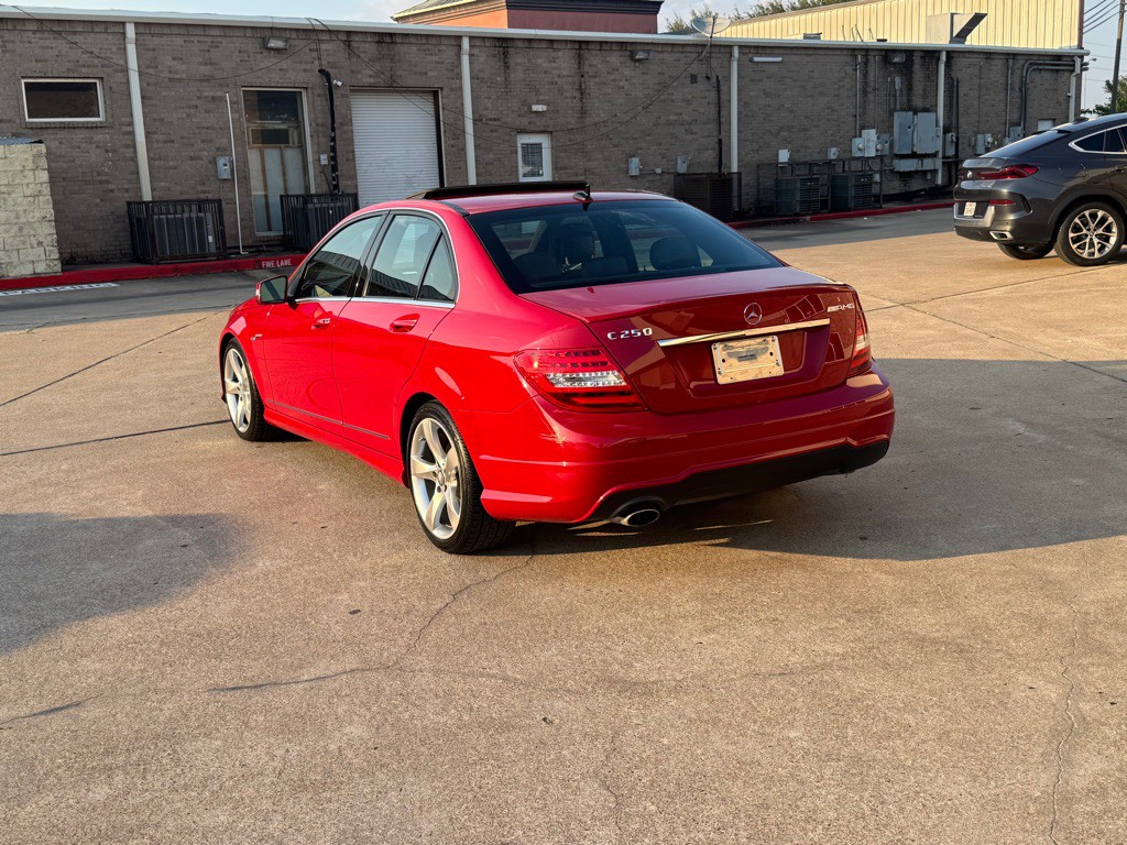 2014 Mercedes-Benz C-Class Image 23